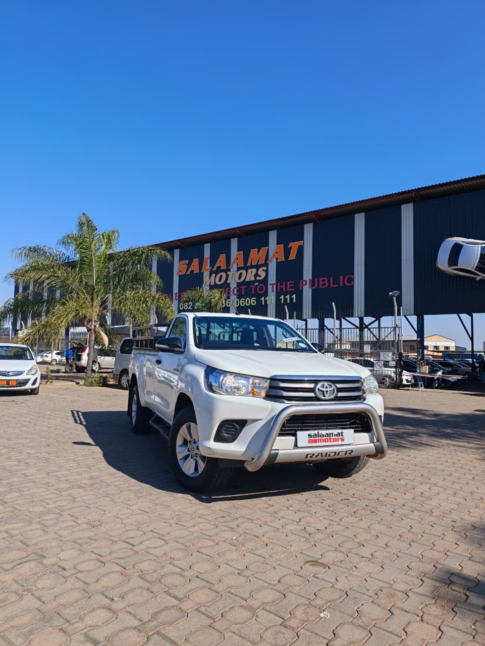 2017 Toyota Hilux 2.4 GD-6 SRX Raised-Body – Salaamat Motors