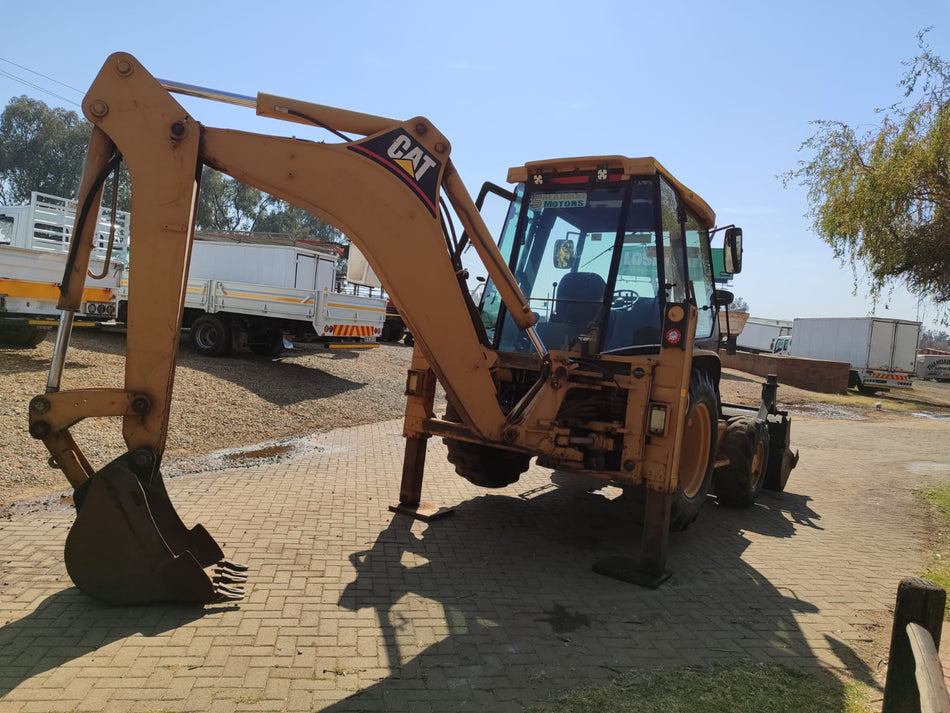 2014 Caterpillar 424d 4x4 4 wheel drive