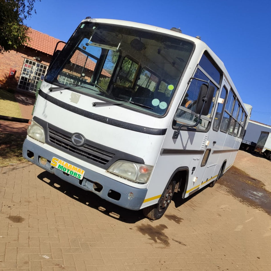 2011 Hino 300 35 seater