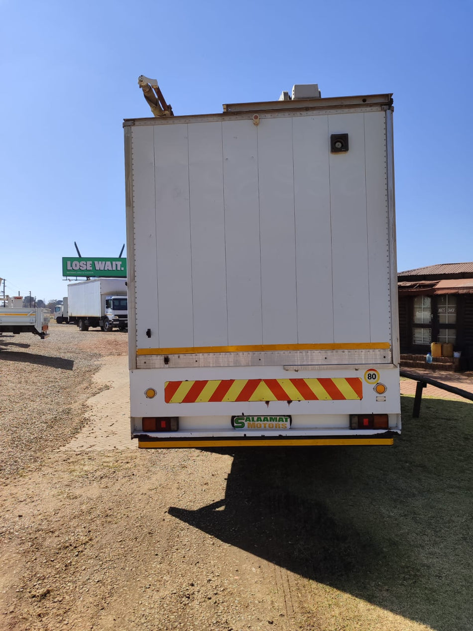 2007 Mitsubishi Fuso FMI4-213 office truck