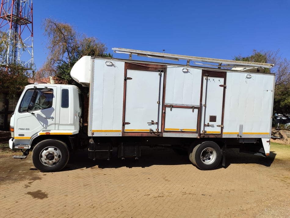 2007 Mitsubishi Fuso FMI4-213 office truck