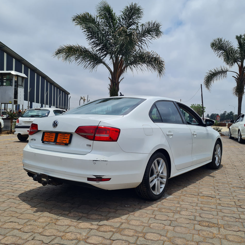 2015 Volkswagen Jetta 6 1.4 TSI DSG Automatic