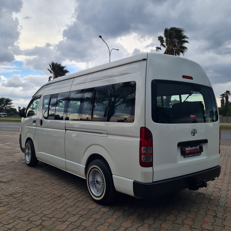 2009 Toyota Quantum 15 seater 2.7 VVTI