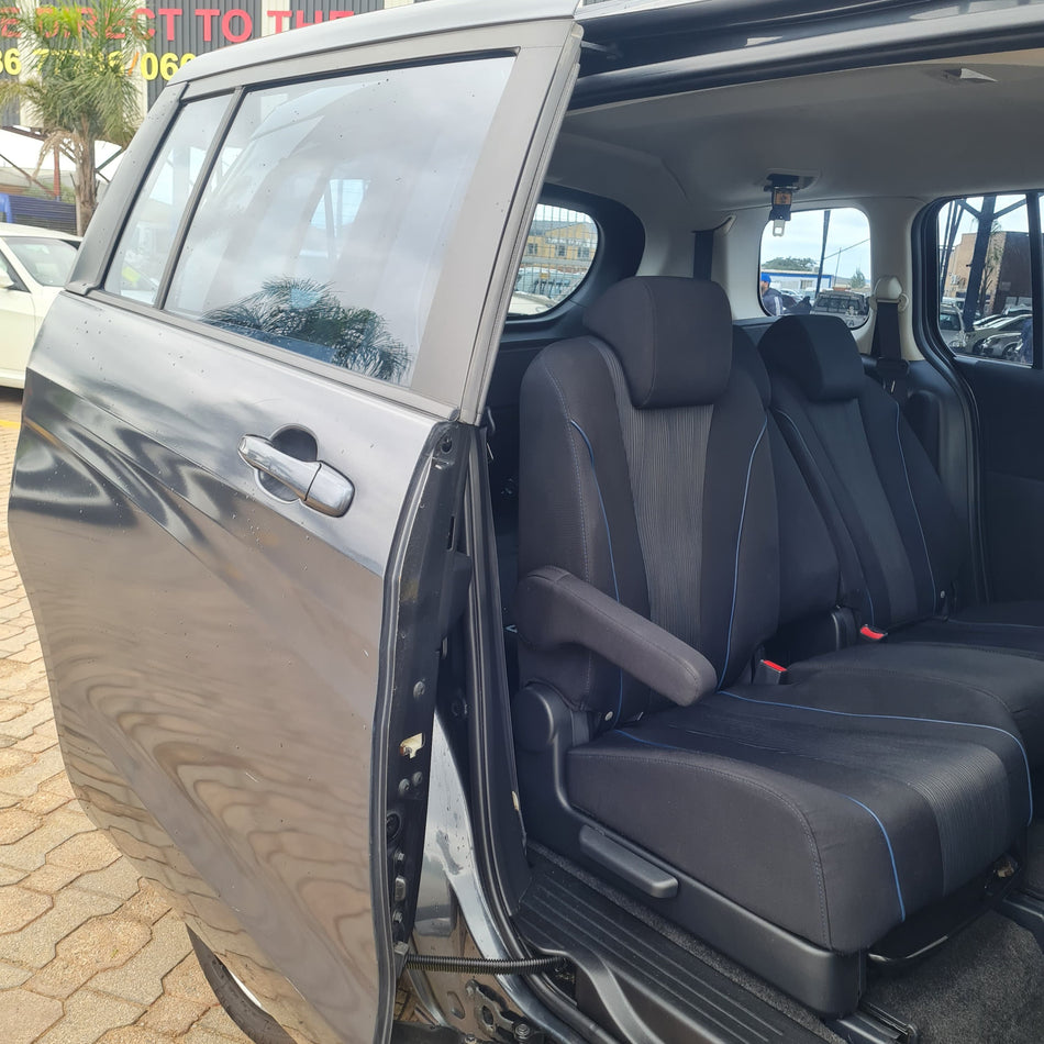 2013 Mazda 5 7 seater