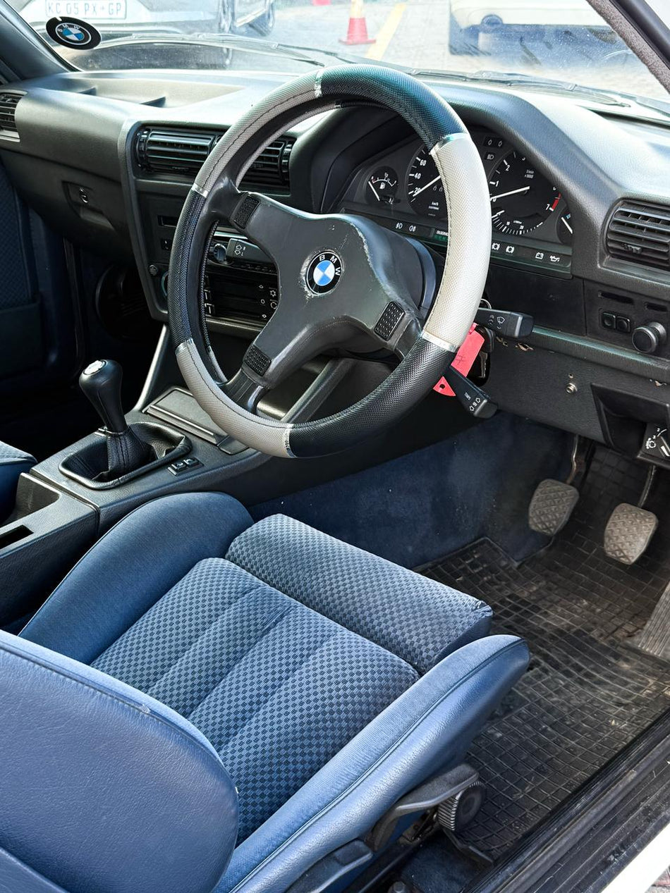1984 BMW e30 323i 2 door
