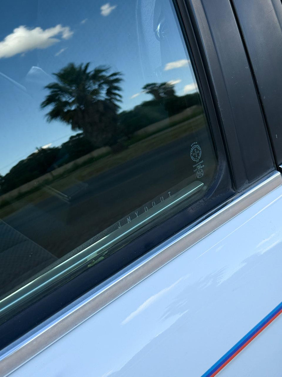 1984 BMW e30 323i 2 door
