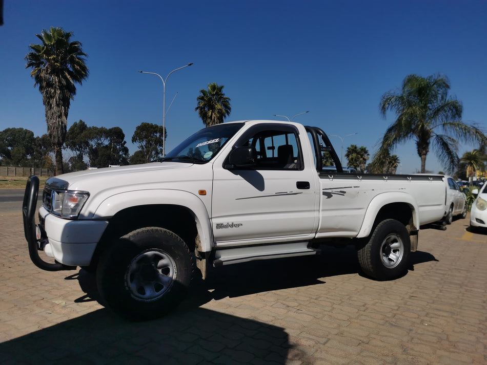 2001 Toyota Hilux 3.0 Kzte