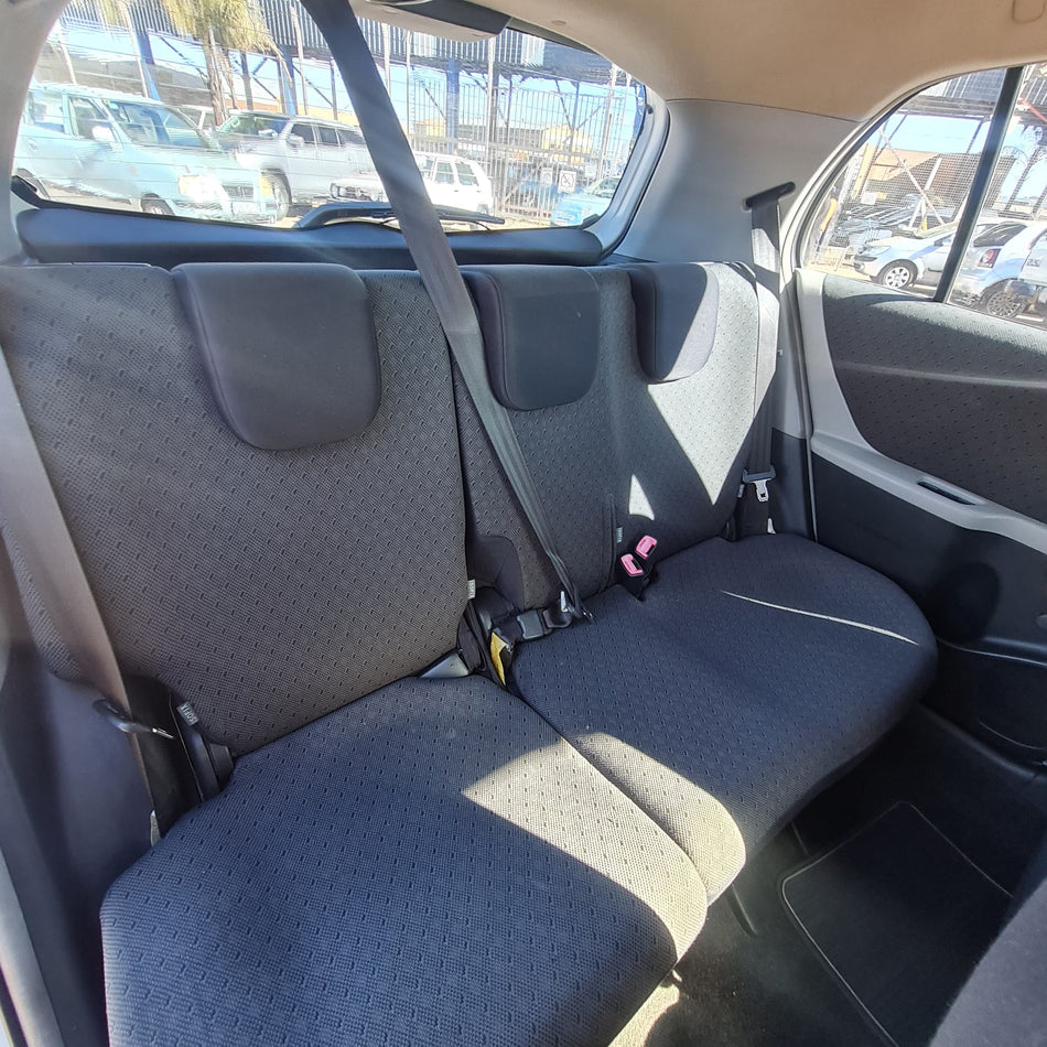 2011 Toyota Yaris Zen 1.3