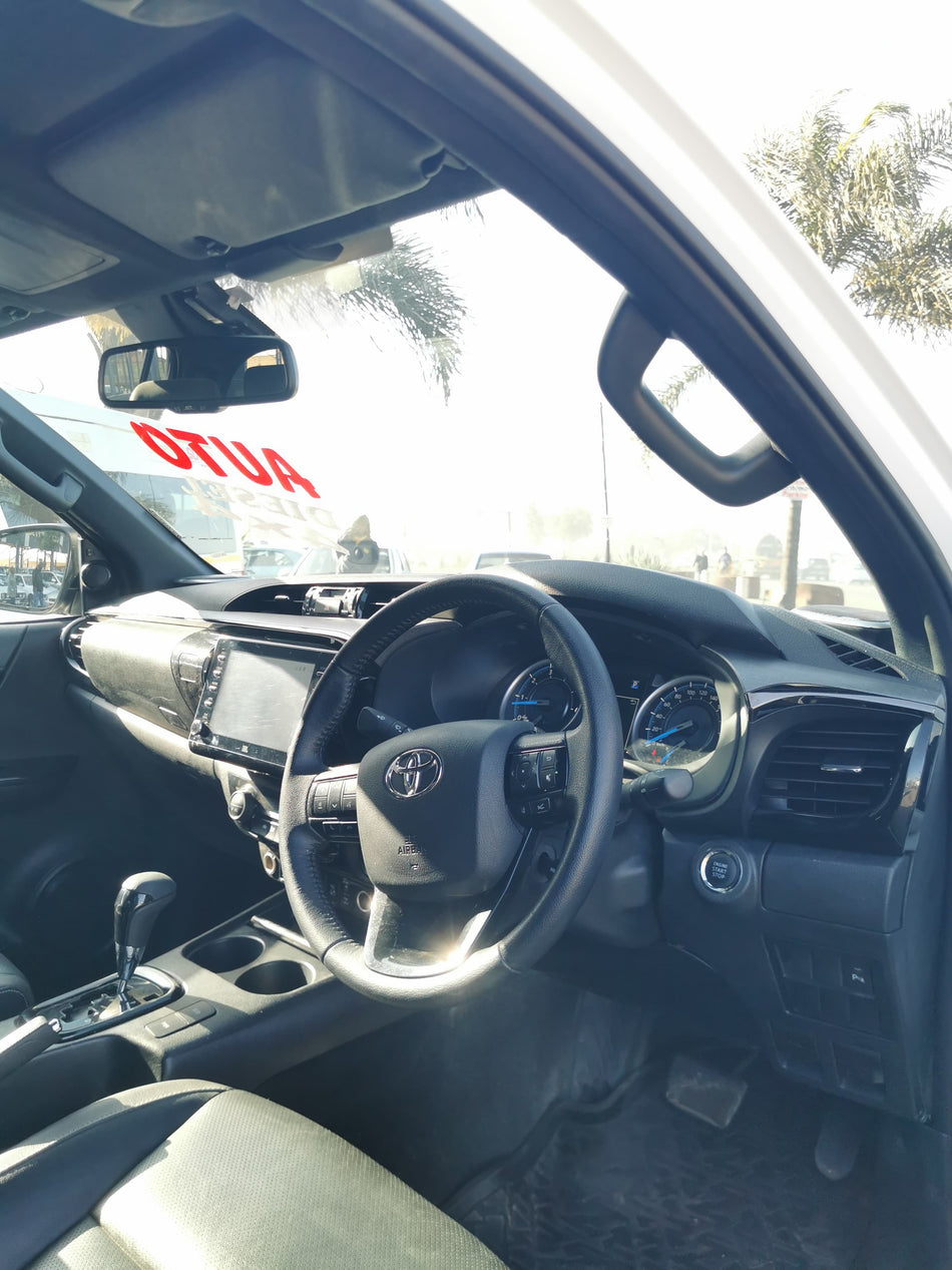 2023 Toyota Hilux 2.8 GD-6 4X4 Automatic Legend RS