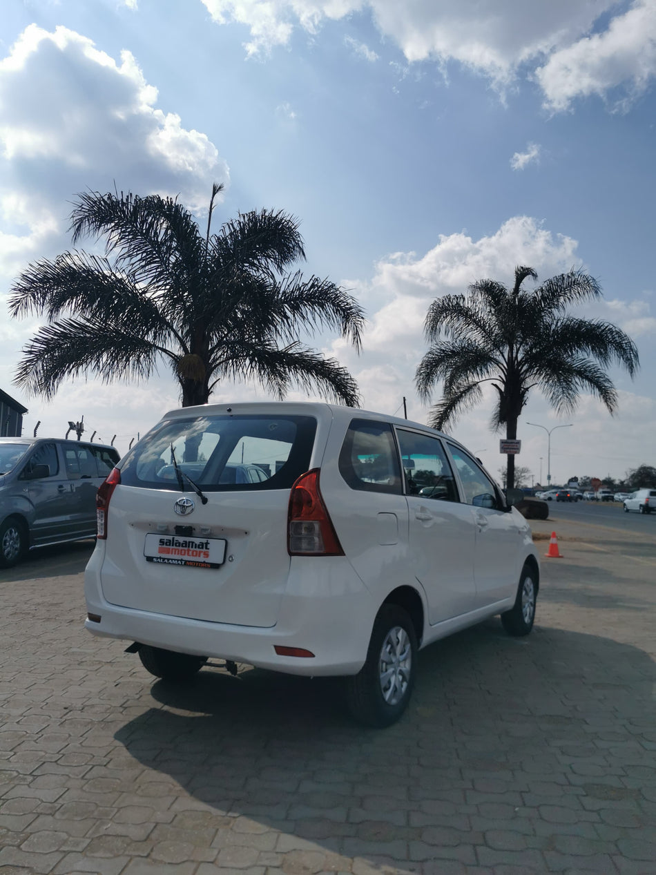 2012 Toyota Avanza P/V