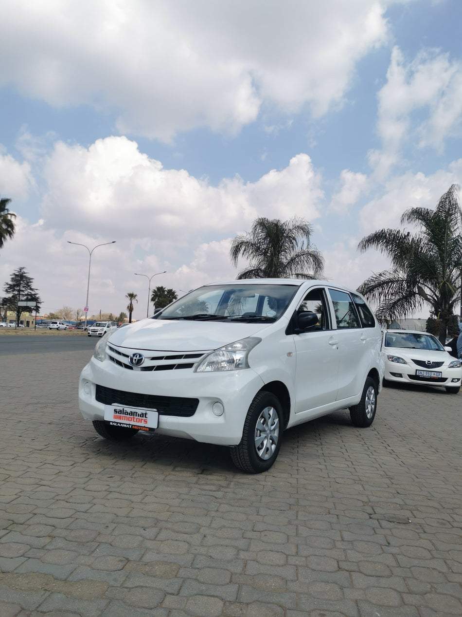 2012 Toyota Avanza P/V