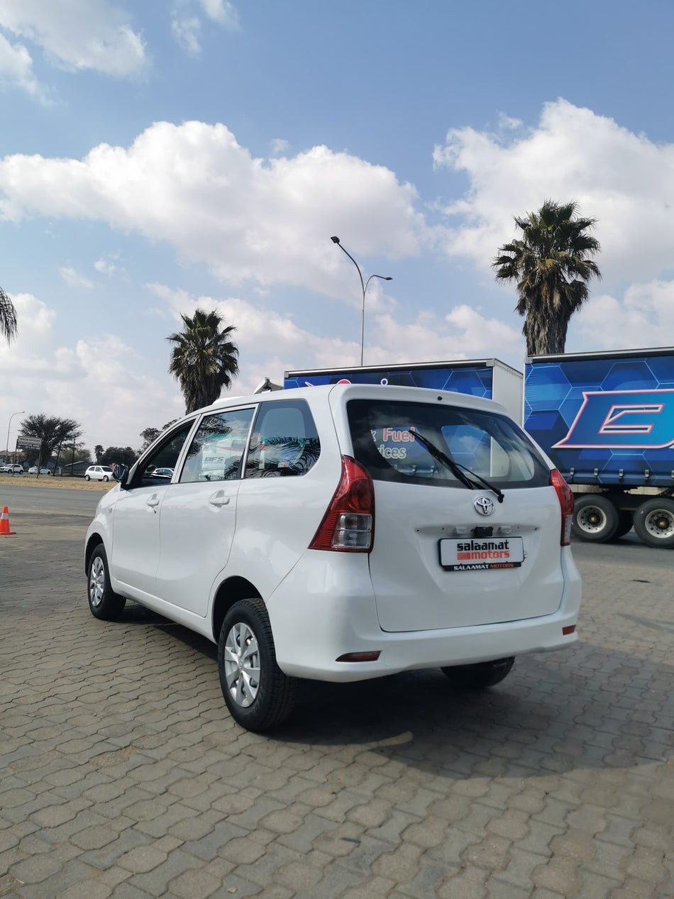2012 Toyota Avanza P/V