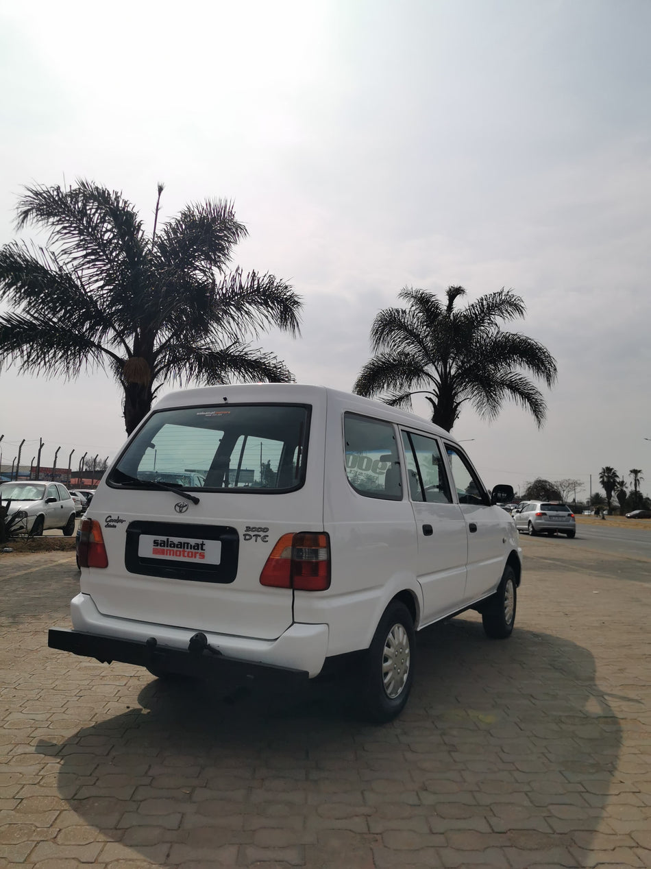 2004 Toyota Condor 2.4D