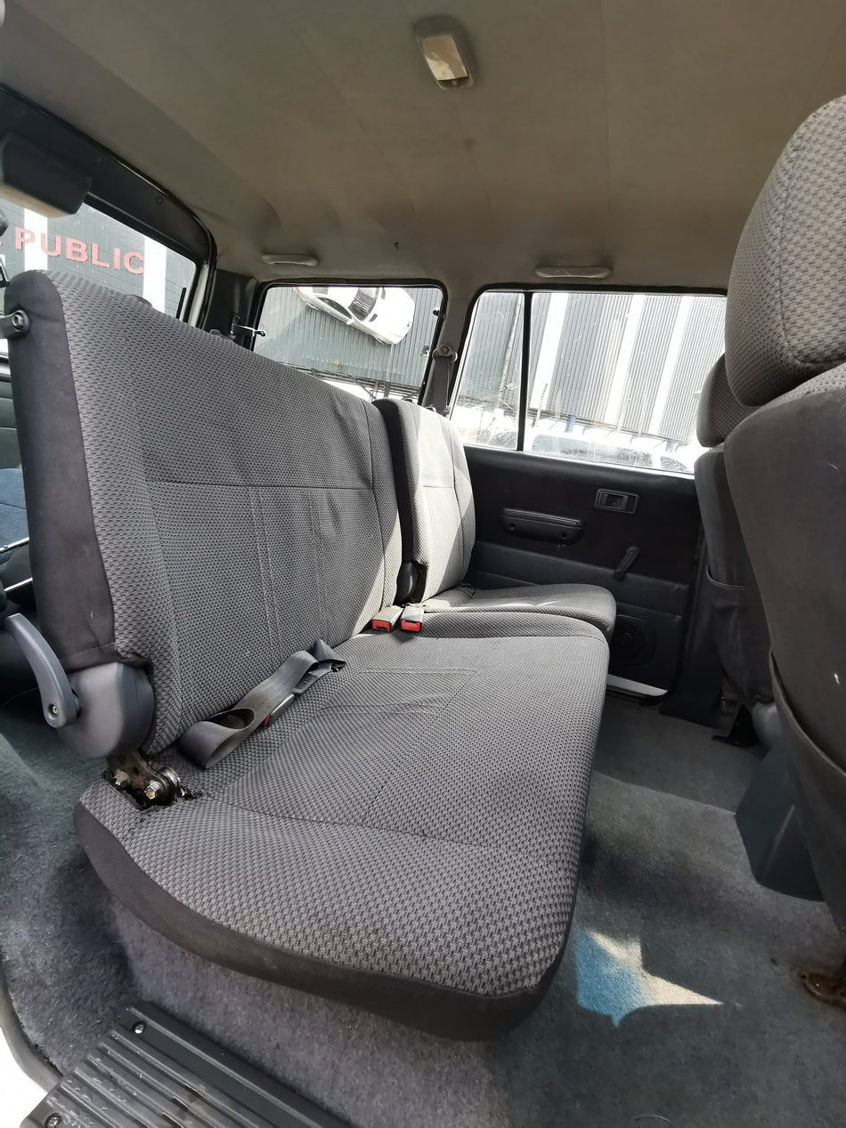 2004 Toyota Condor 2.4D