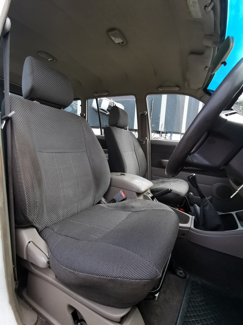 2004 Toyota Condor 2.4i