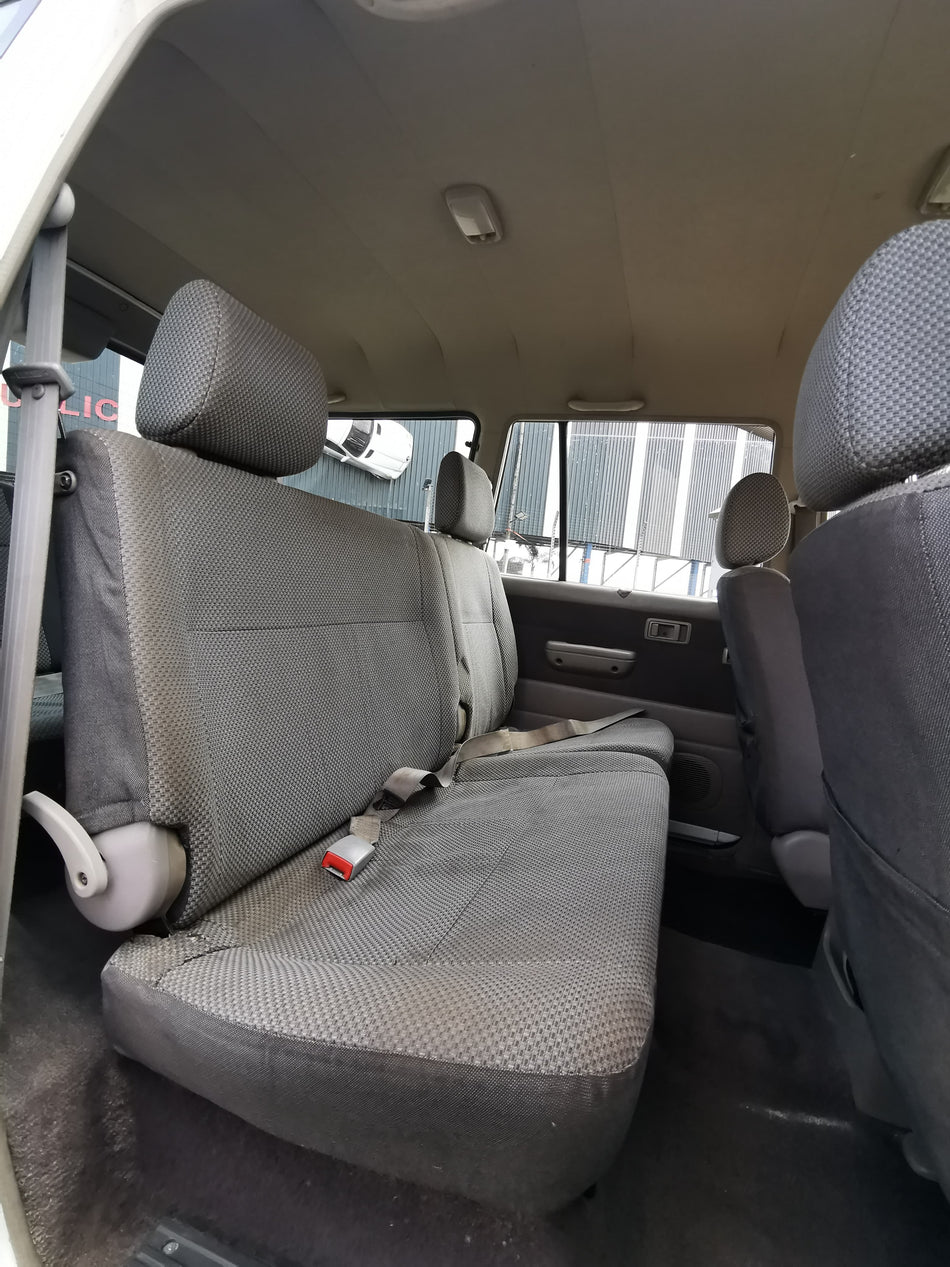 2004 Toyota Condor 2.4i