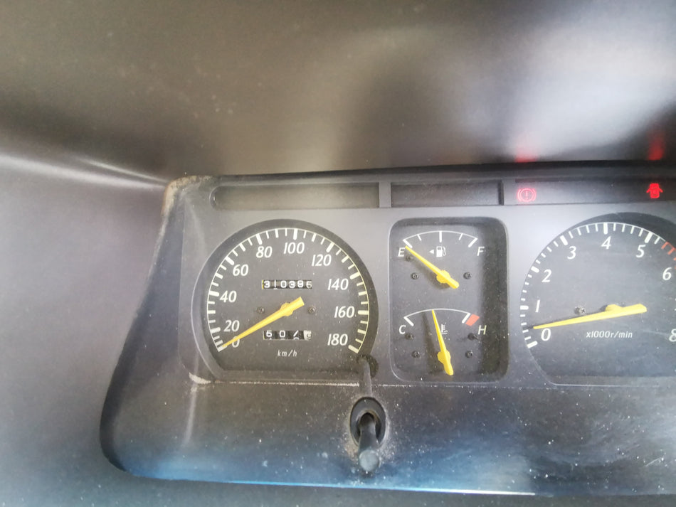 2004 Toyota Condor 2.4i