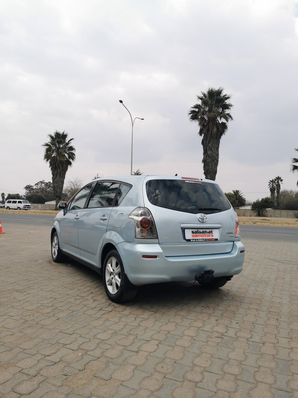 2006 Toyota Verso