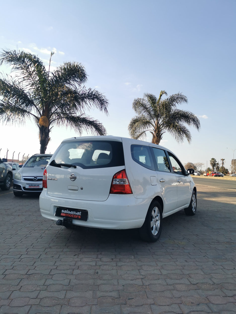 2012 Nissan Grand Livina