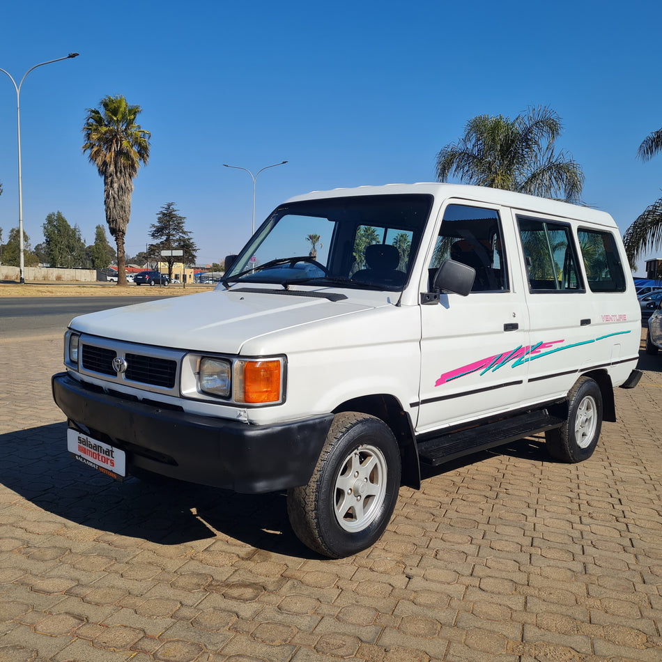 Toyota Venture 4Y