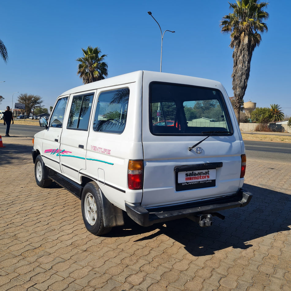 Toyota Venture 4Y
