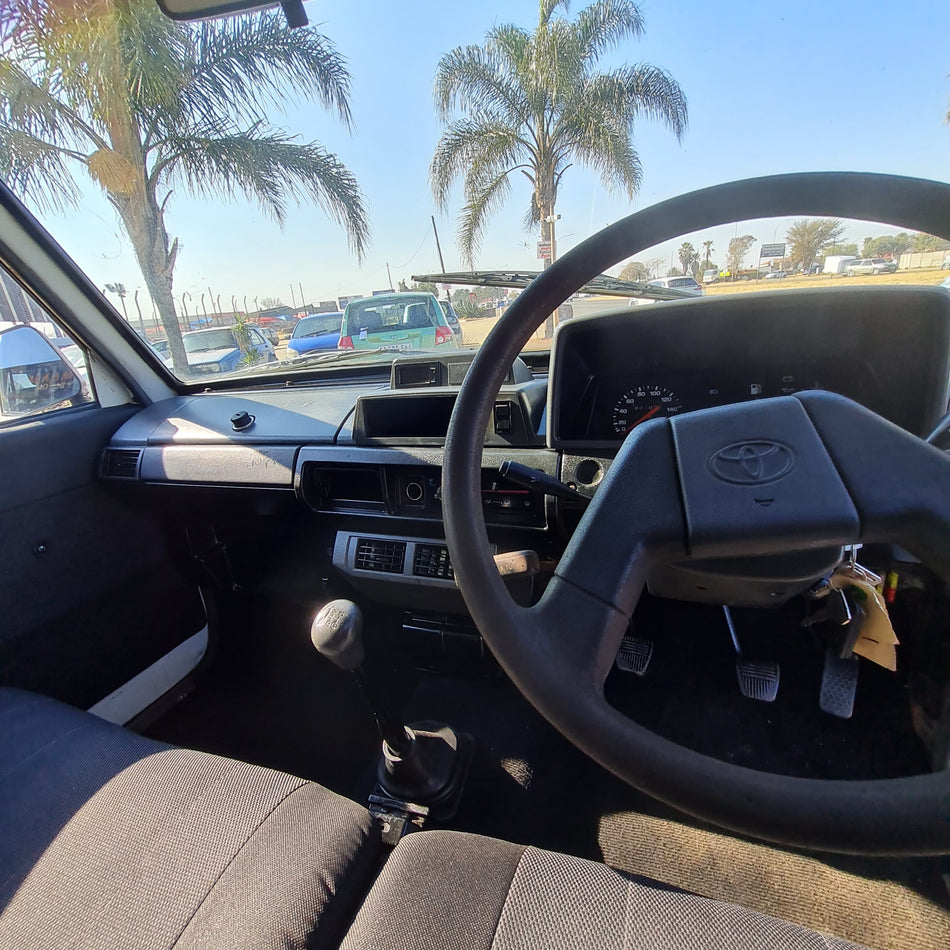 Toyota Venture 4Y