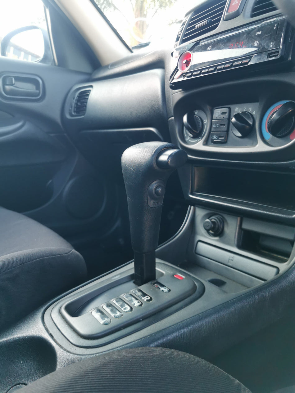 2004 Nissan Almera 1.6 Automatic