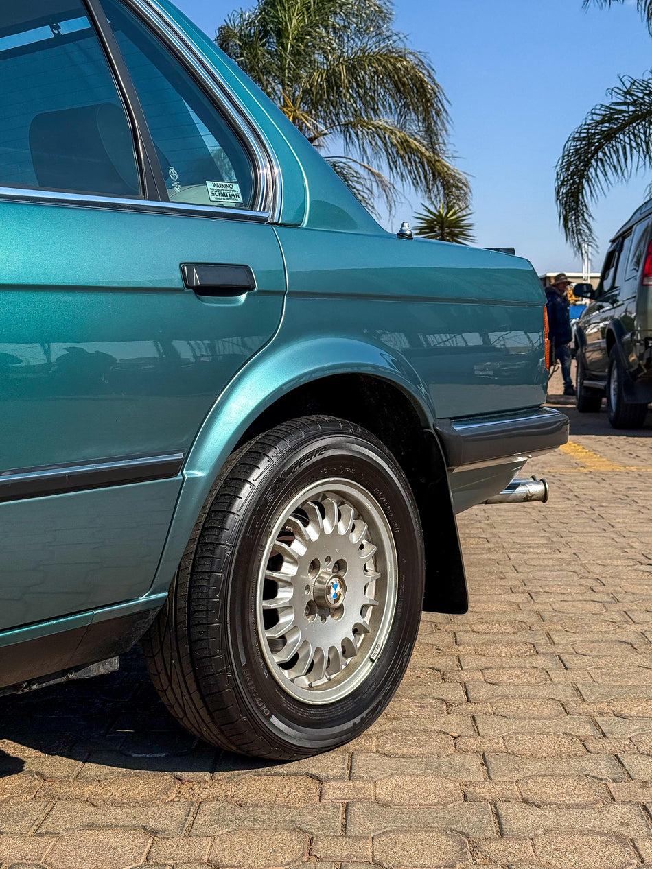 1986 BMW 325i Automatic