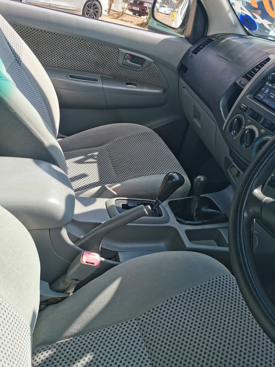 2011 Toyota Hilux 4.0 V6 4X4 Automatic