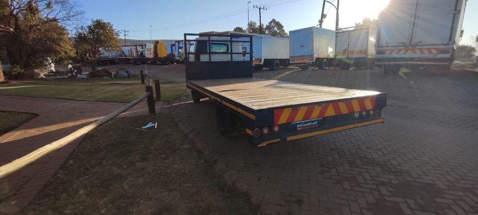 2005 Hino 300 611 Flat deck