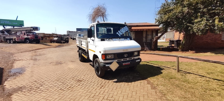2014 Tata Dropside