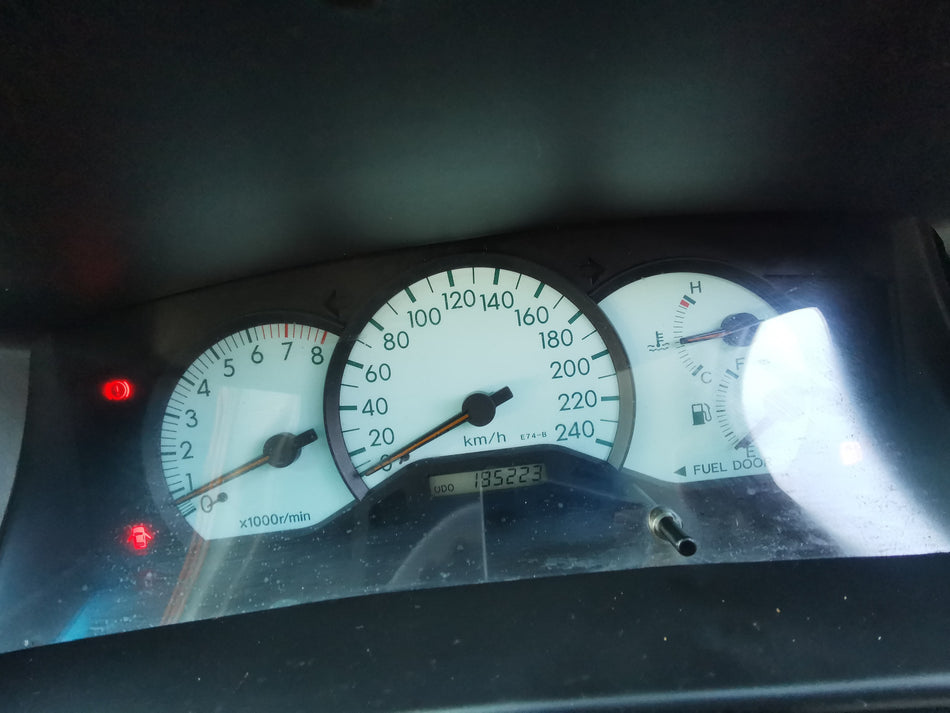 2004 Toyota Corolla 140i GLE