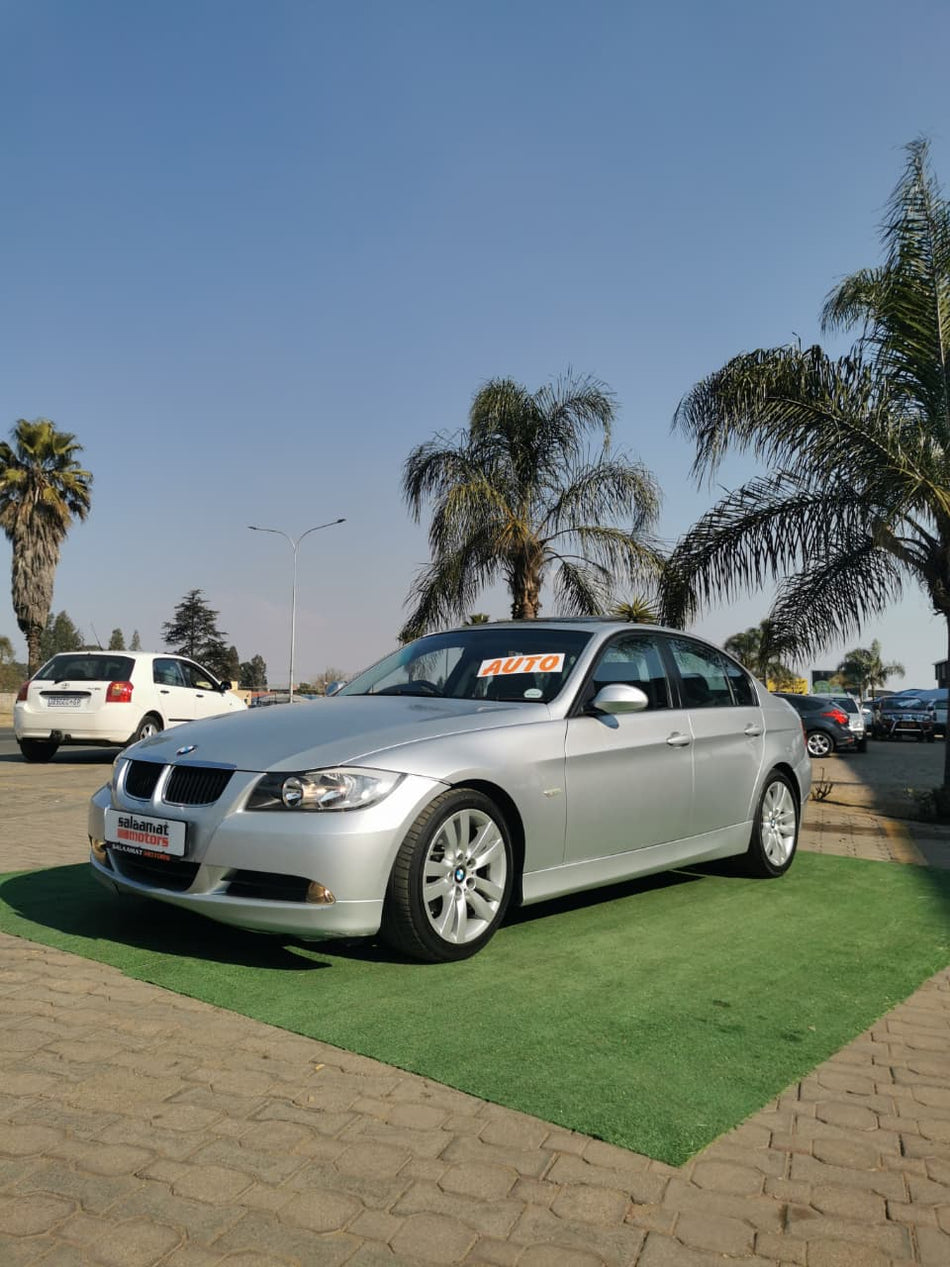 2005 BMW 320i Automatic