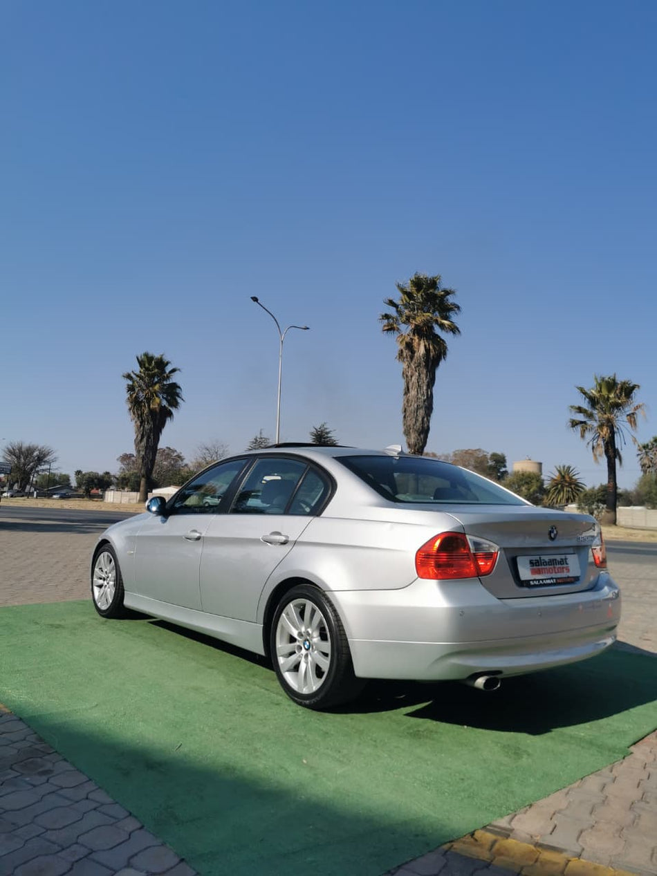 2005 BMW 320i Automatic