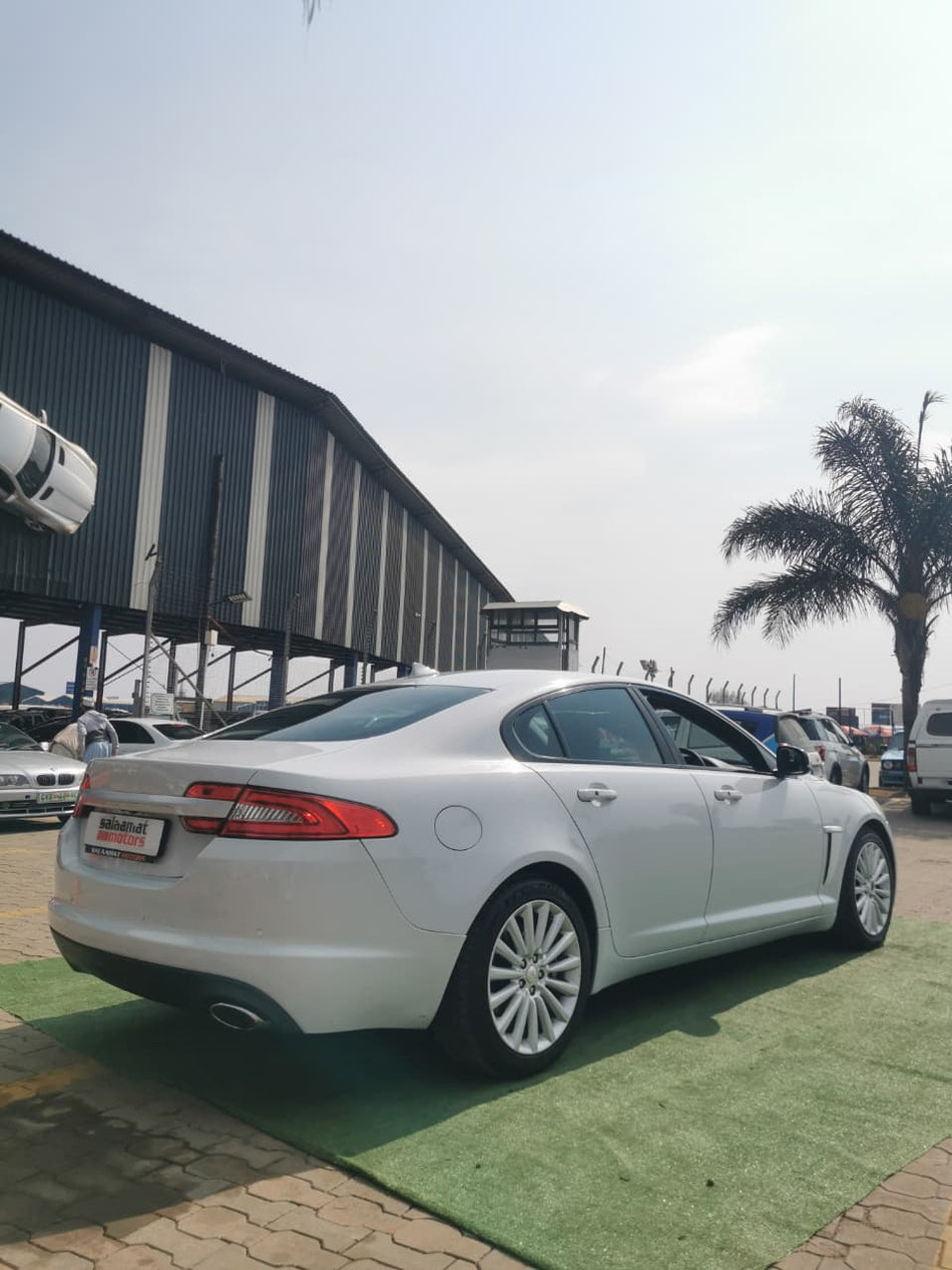 2015 Jaguar XF 2.2D Automatic