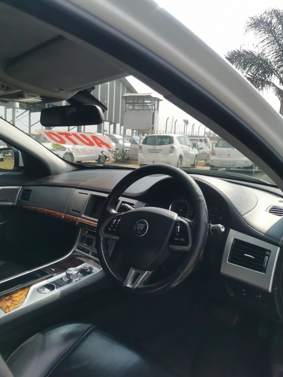 2015 Jaguar XF 2.2D Automatic
