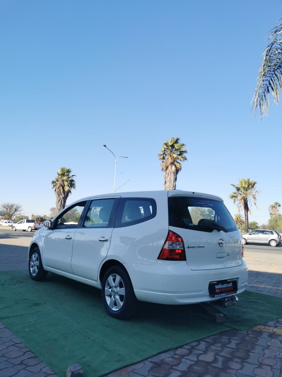 2010 Nissan Grand Livina