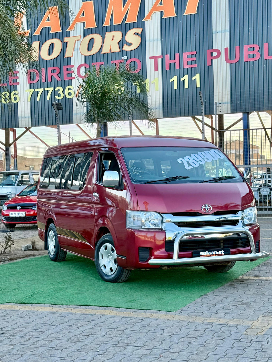 Toyota Quantum 2.7 VVTI 10 Seater