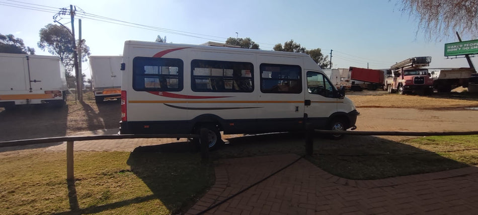 2014 Iveco Daily 22 Seater
