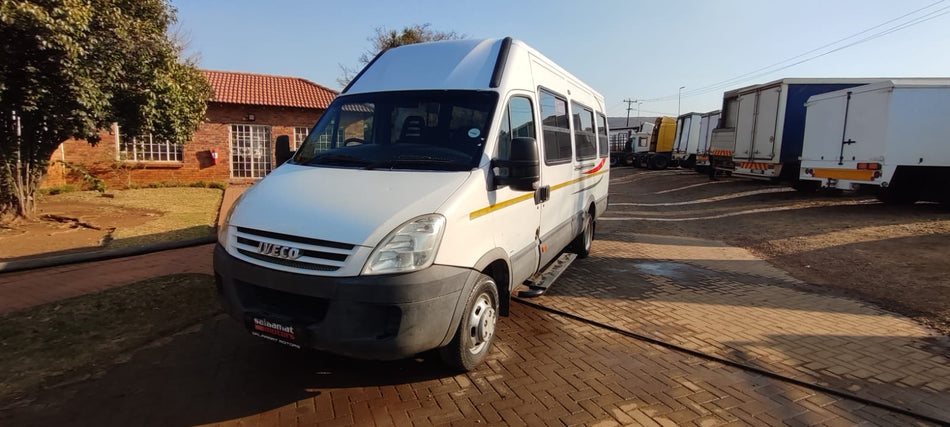 2008 Iveco Daily 22 Seater