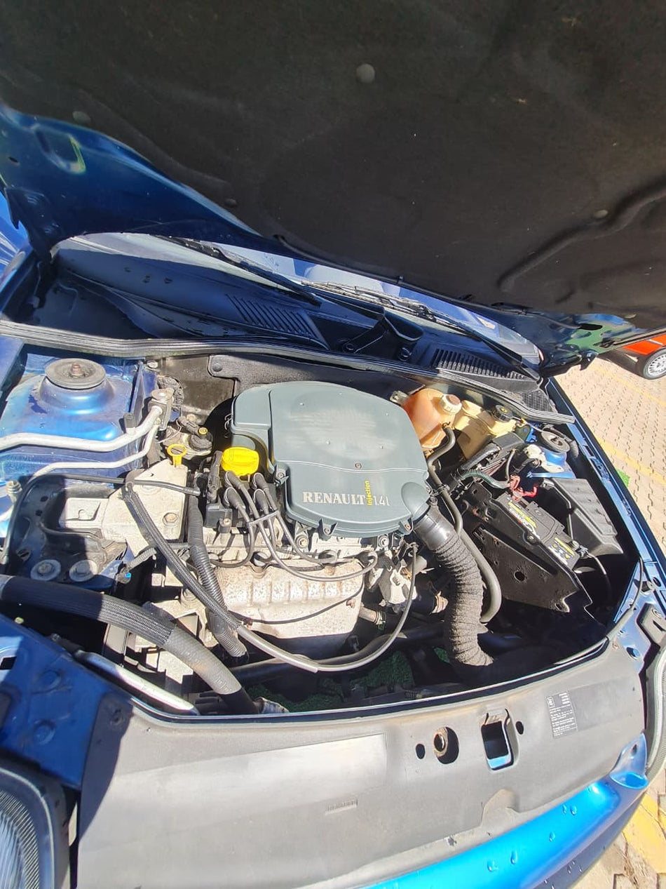 2002 Renault Clio