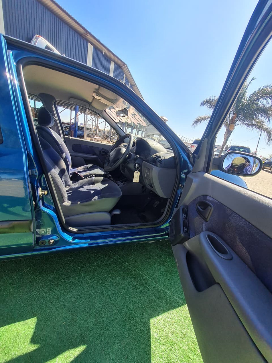 2002 Renault Clio