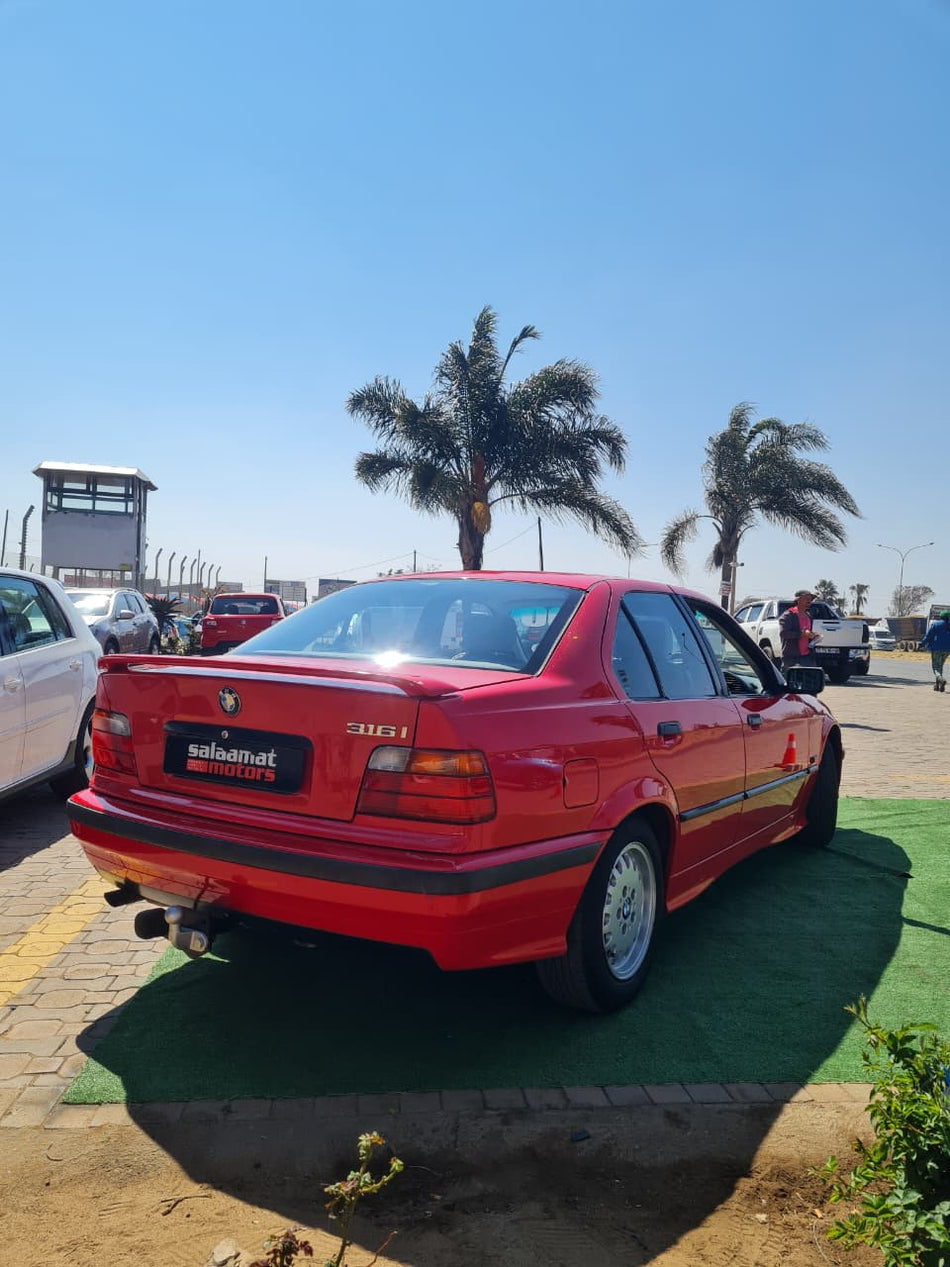 1994 BMW 316i