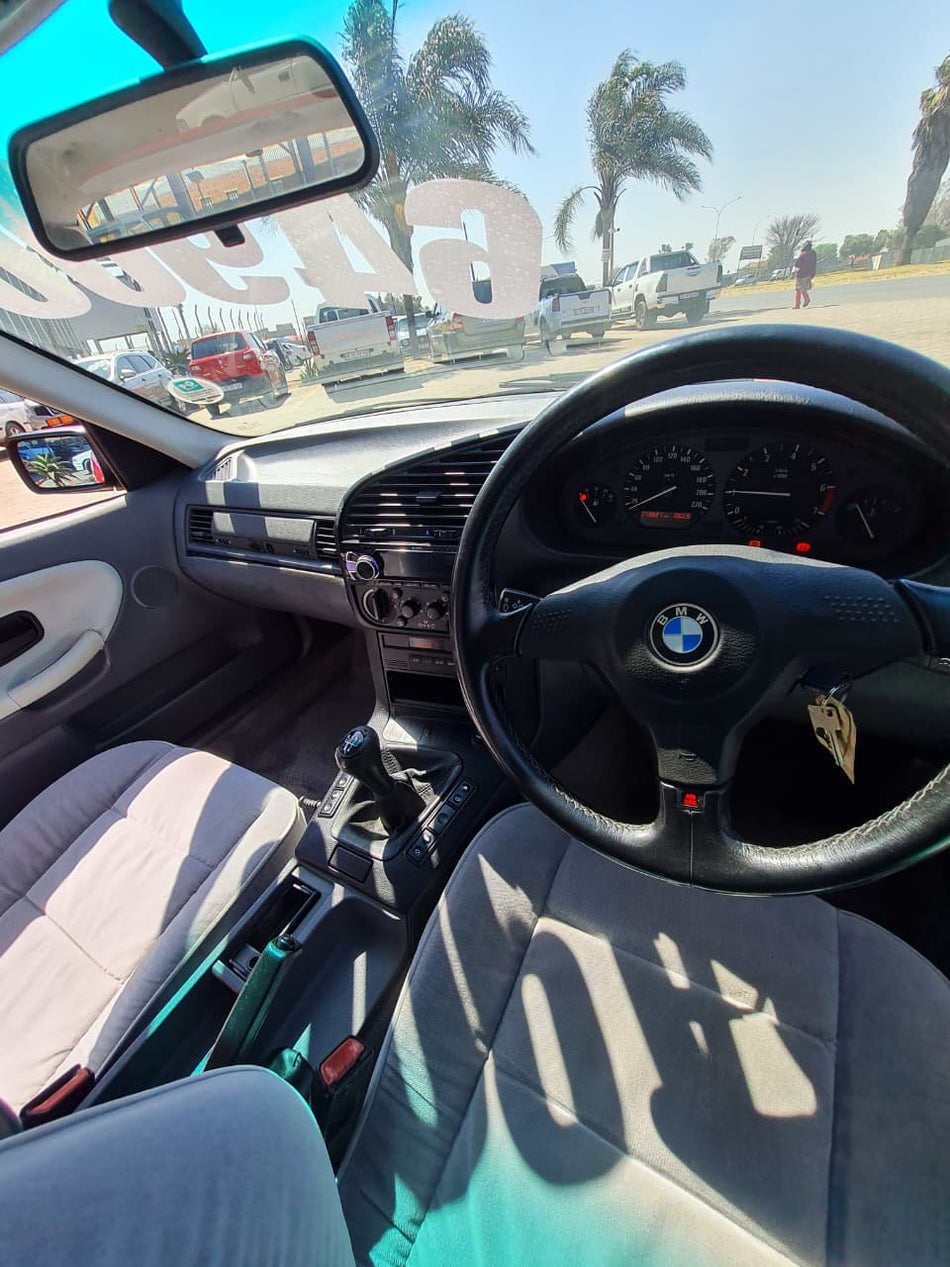 1994 BMW 316i