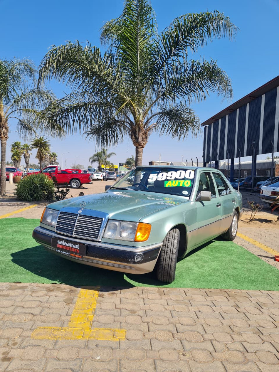 1991 Mercedes-Benz 230E Automatic