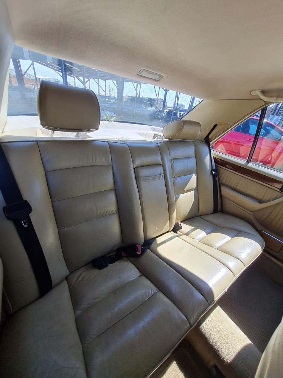 1991 Mercedes-Benz 230E Automatic