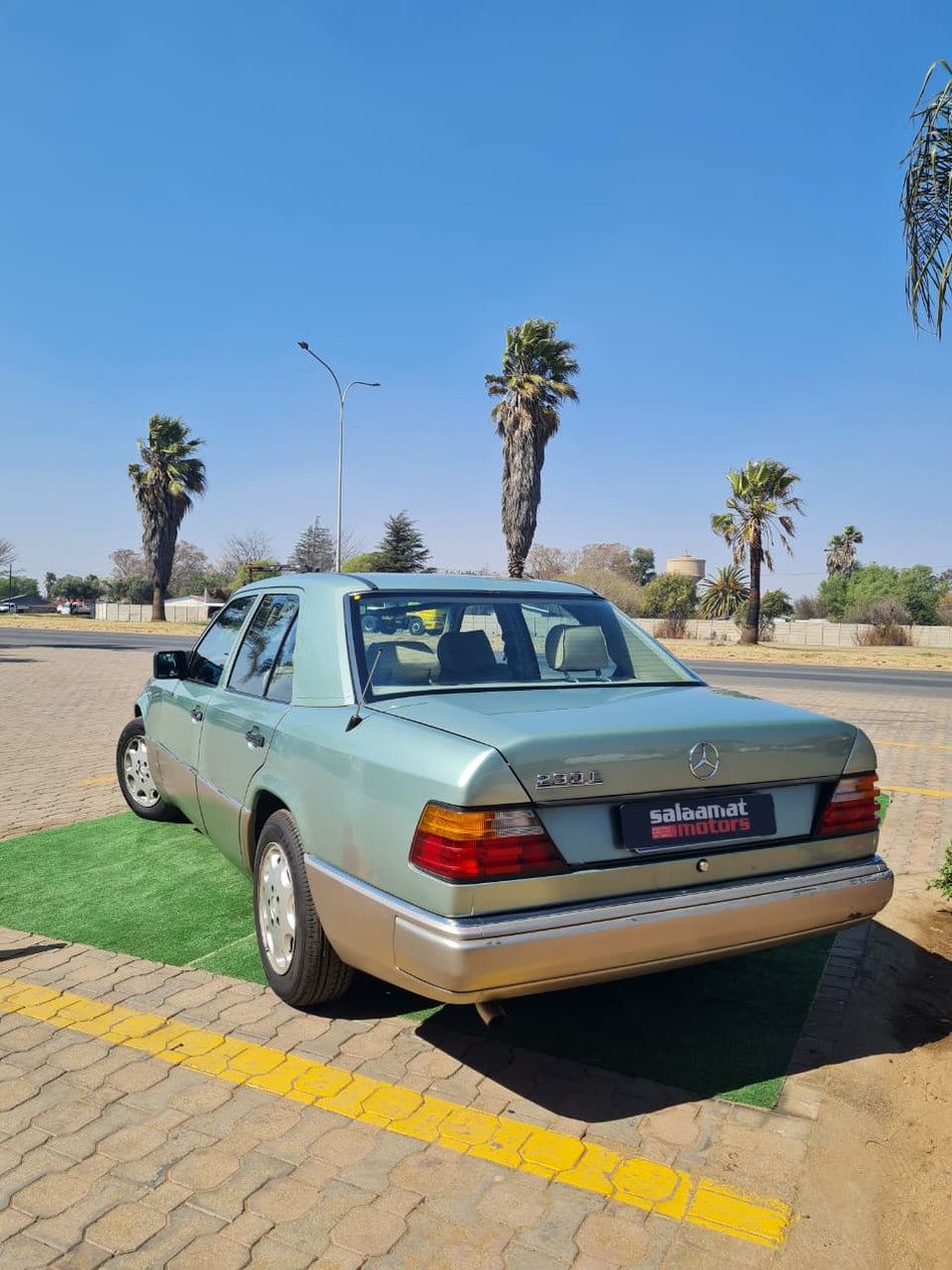 1991 Mercedes-Benz 230E Automatic