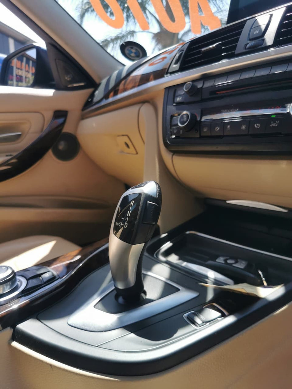 2012 BMW 320i Automatic