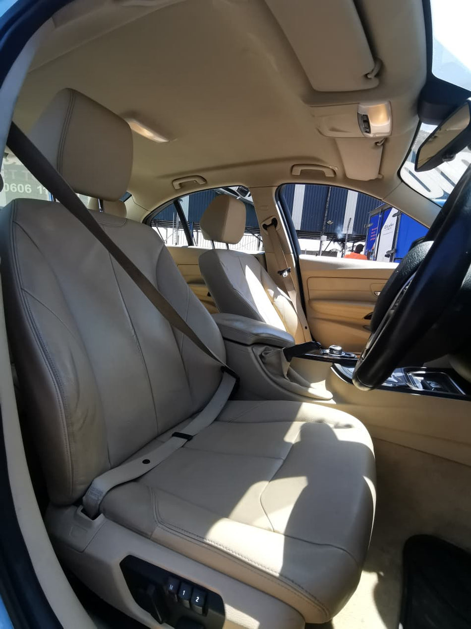 2012 BMW 320i Automatic