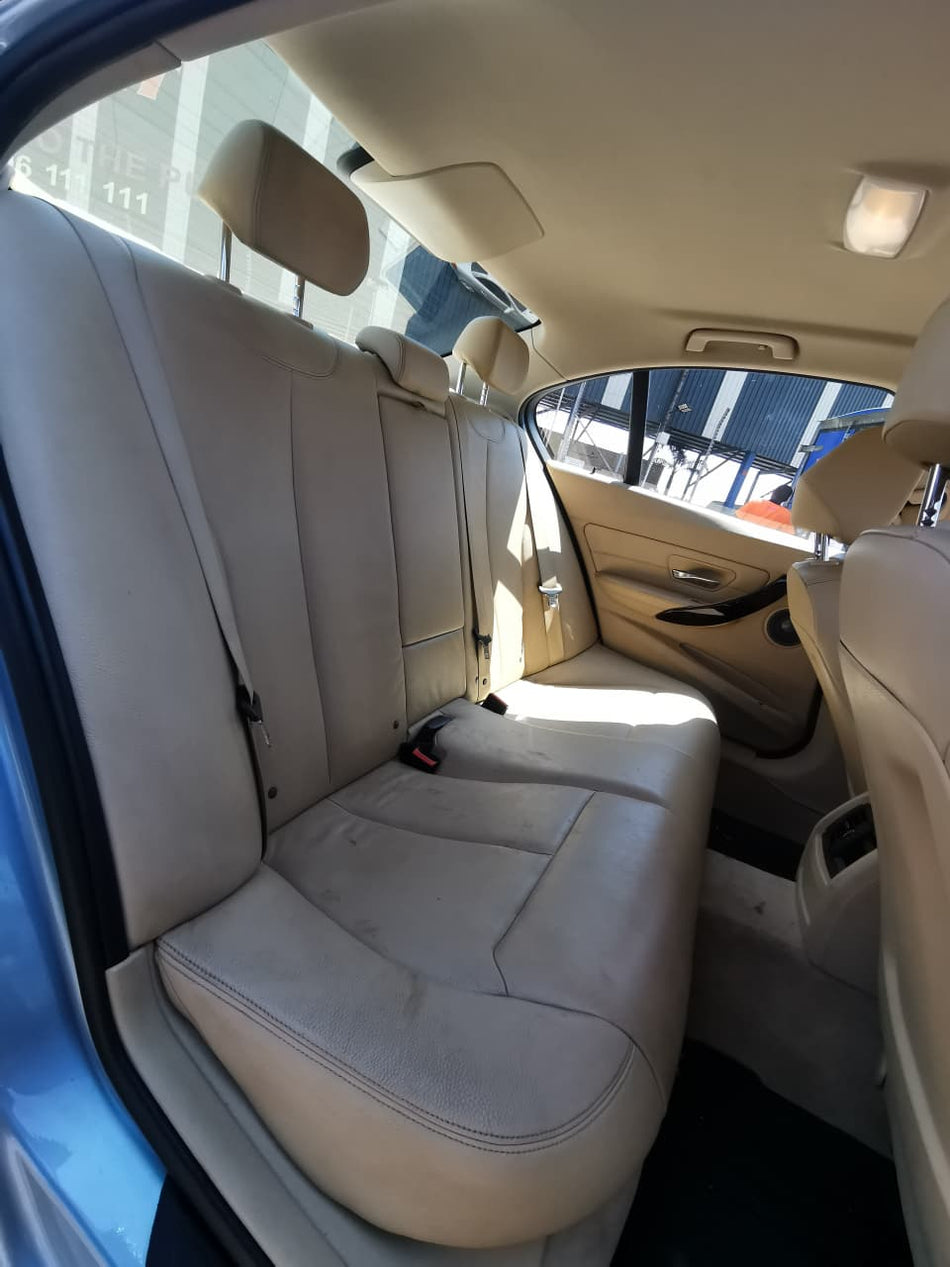 2012 BMW 320i Automatic